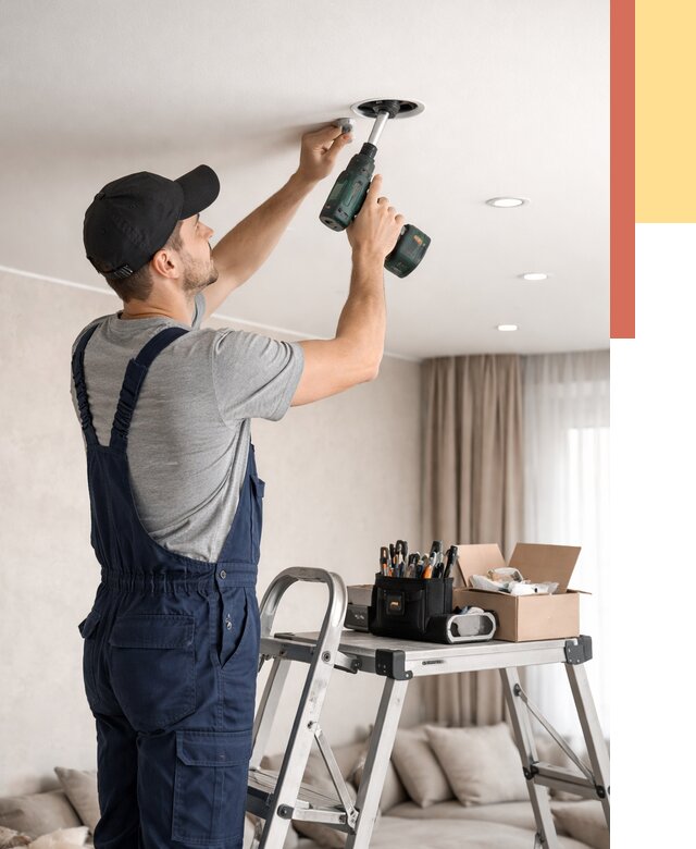 Установка и монтаж точечных светильников в натяжной потолок в Торжке от 1840 руб. | ОТДЕЛОЧНИК-Трж